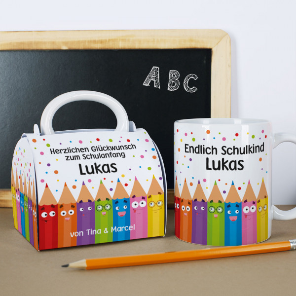 Endlich Schulkind Tasse mit Name in persönlicher Tassentasche