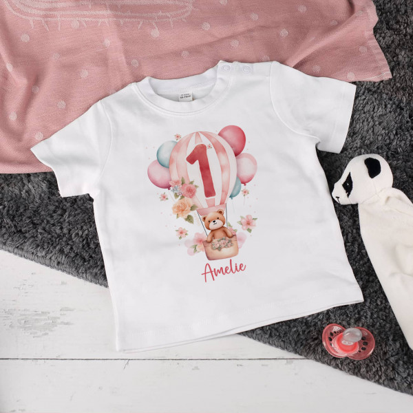 Geburtstagshirt Baby mit großer 1, Teddy im Heißluftballon, Blumen und Name